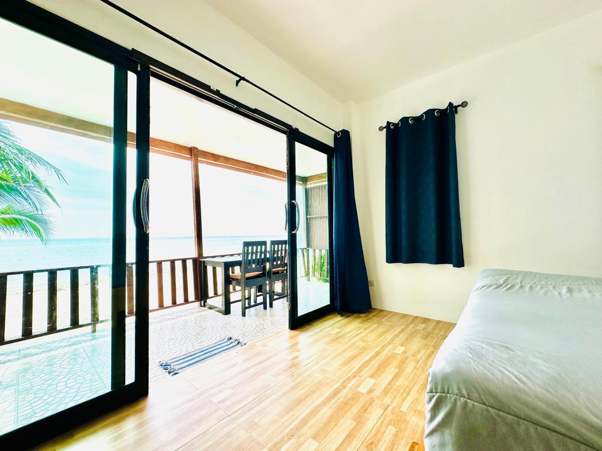 The Scenery Beach Resort Baan Khai Exteriér fotografie